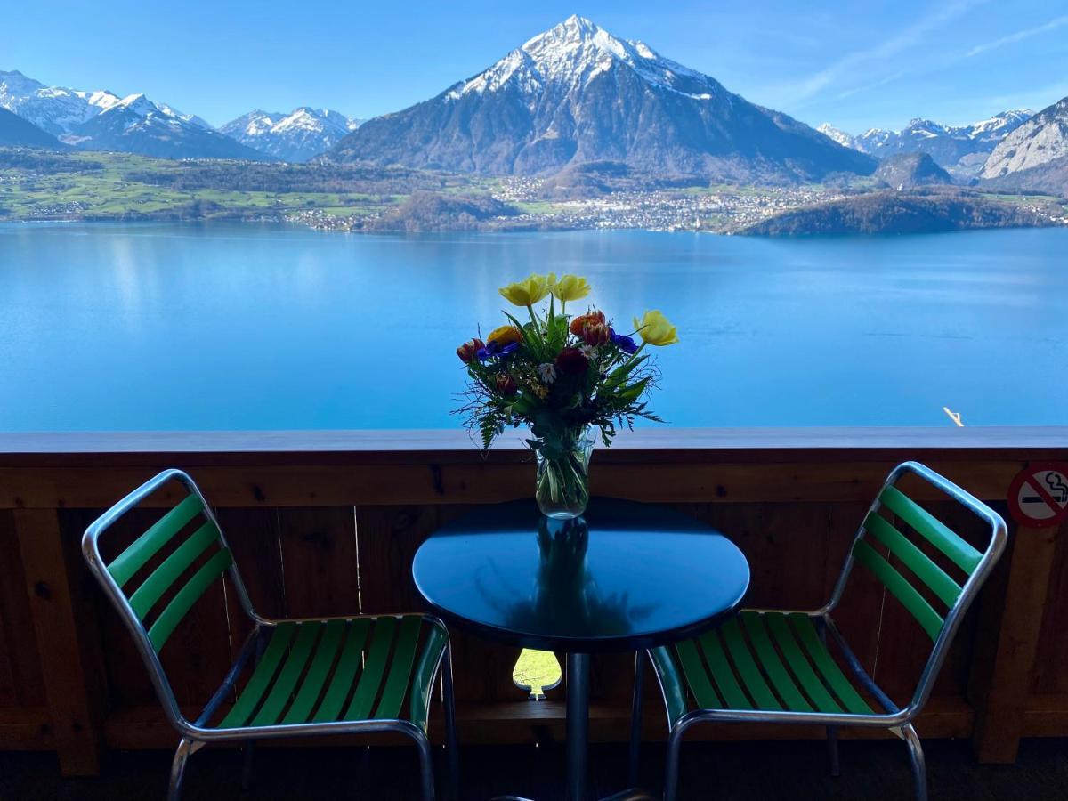 Chalet Egglen "Typical Swiss House, Best Views, Private Jacuzzi" Sigriswil Luaran gambar