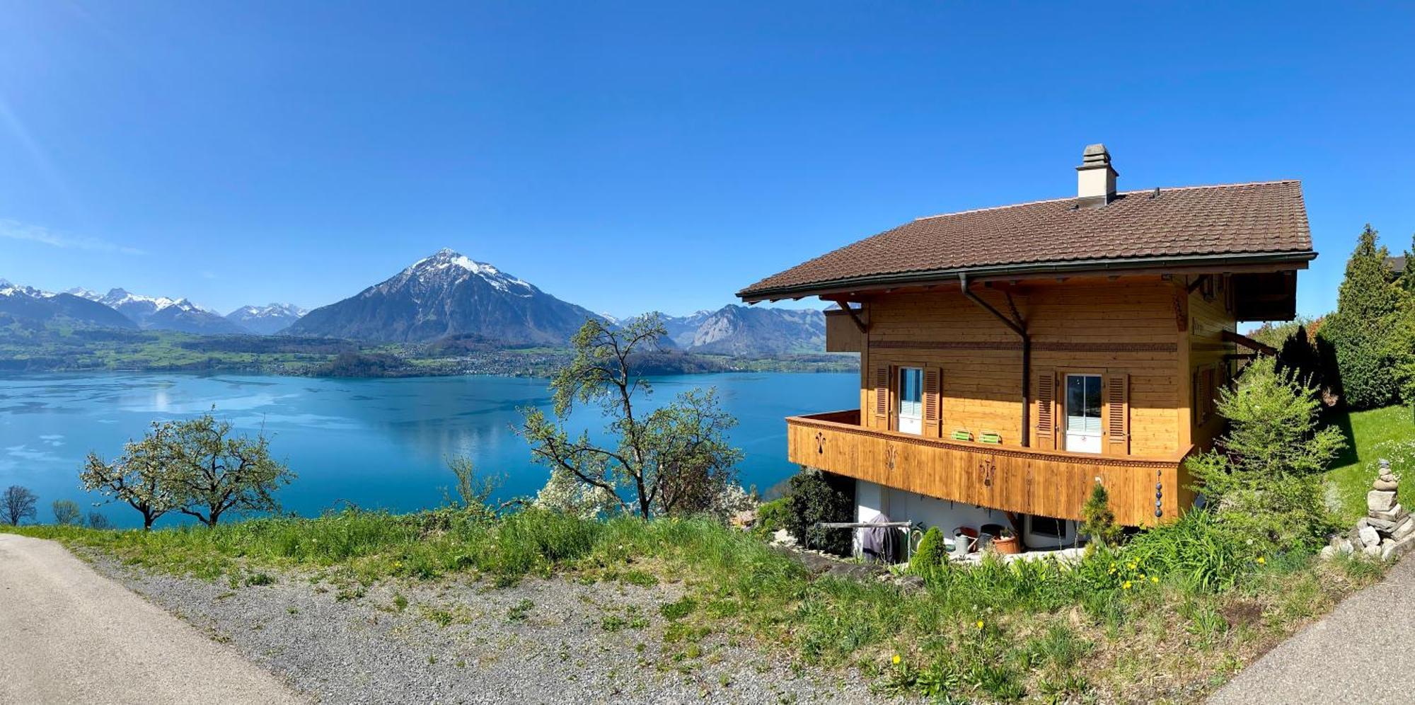Chalet Egglen "Typical Swiss House, Best Views, Private Jacuzzi" Sigriswil Luaran gambar