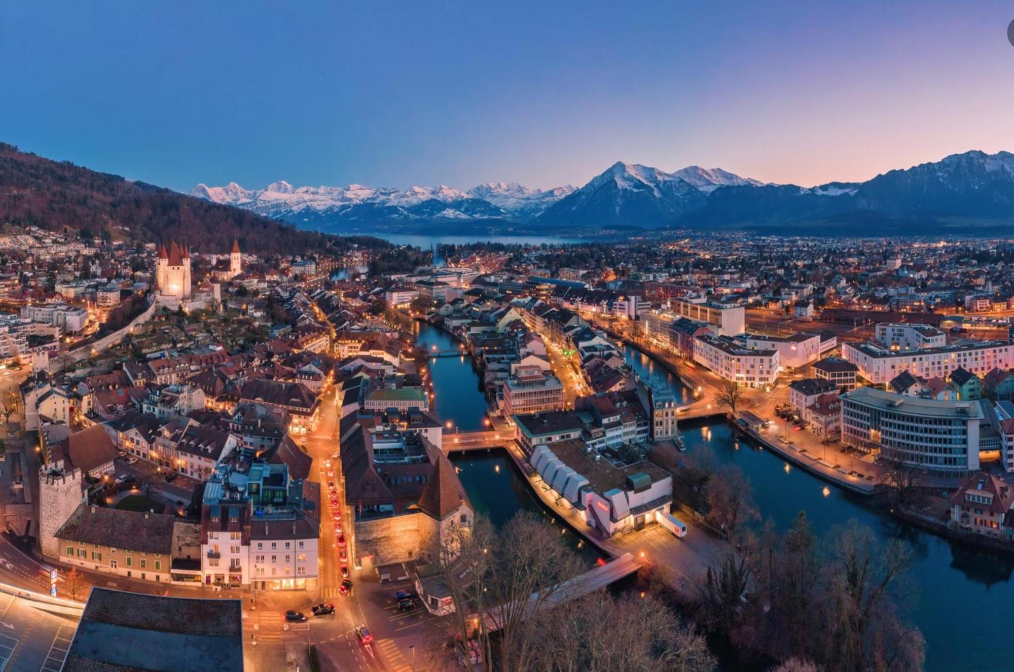 Chalet Egglen "Typical Swiss House, Best Views, Private Jacuzzi" Sigriswil Luaran gambar