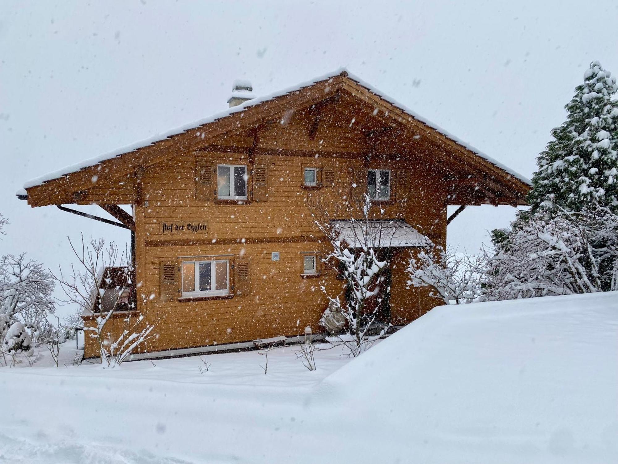 Chalet Egglen "Typical Swiss House, Best Views, Private Jacuzzi" Sigriswil Luaran gambar
