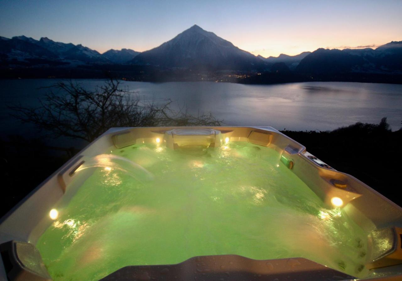 Chalet Egglen "Typical Swiss House, Best Views, Private Jacuzzi" Sigriswil Luaran gambar