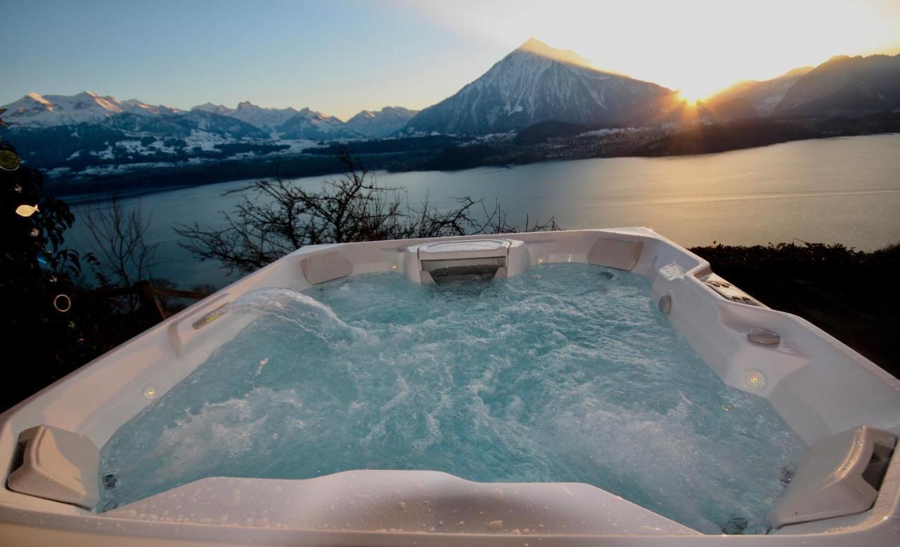 Chalet Egglen "Typical Swiss House, Best Views, Private Jacuzzi" Sigriswil Luaran gambar